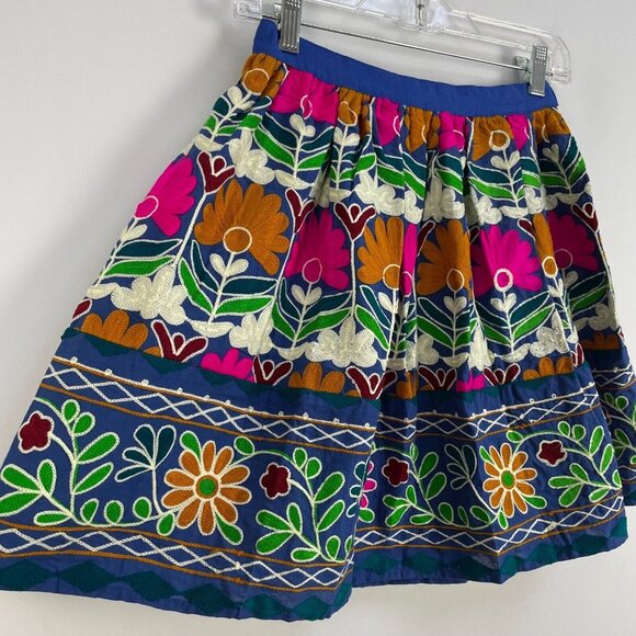NWT All Things Mochi Womens Small Floral Embroidered Mini Skirt 100% Cotton - Picture 3 of 10
